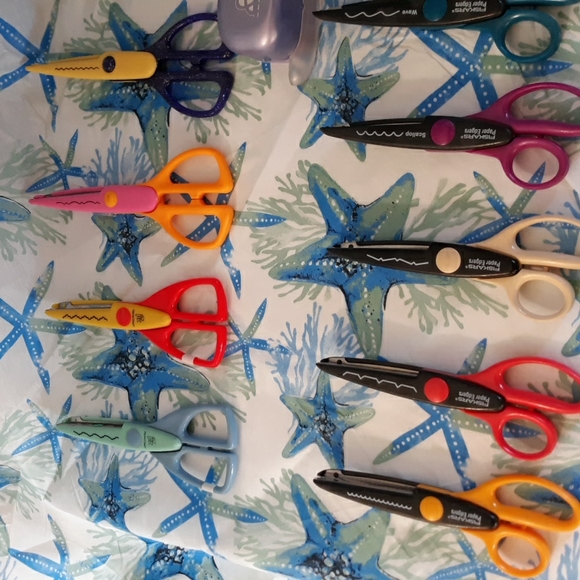 Scrapbooking scissors - Picture 2 of 5